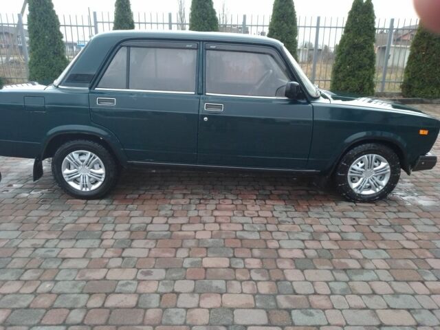 Зеленый ВАЗ 2107, объемом двигателя 1.5 л и пробегом 87 тыс. км за 1450 $, фото 2 на Automoto.ua