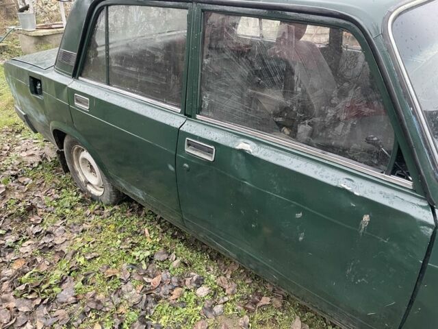 Зеленый ВАЗ 2107, объемом двигателя 0 л и пробегом 3 тыс. км за 357 $, фото 2 на Automoto.ua