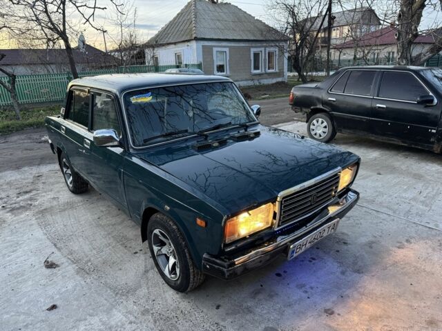Зеленый ВАЗ 2107, объемом двигателя 1.5 л и пробегом 3 тыс. км за 1100 $, фото 2 на Automoto.ua