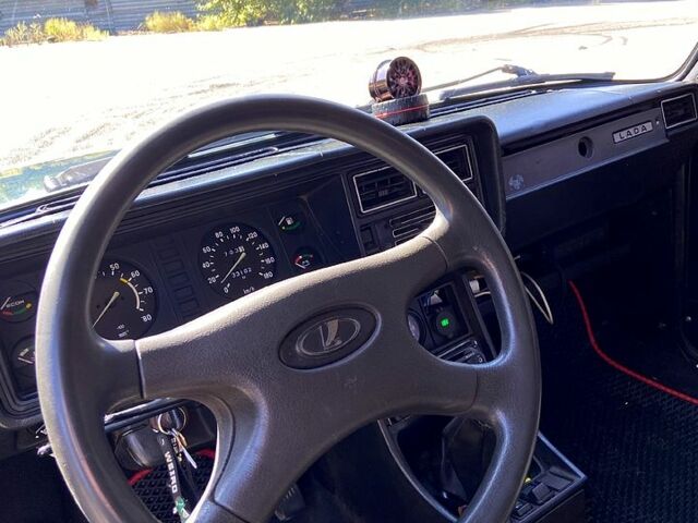 Зелений ВАЗ 2107, об'ємом двигуна 1.5 л та пробігом 350 тис. км за 800 $, фото 10 на Automoto.ua