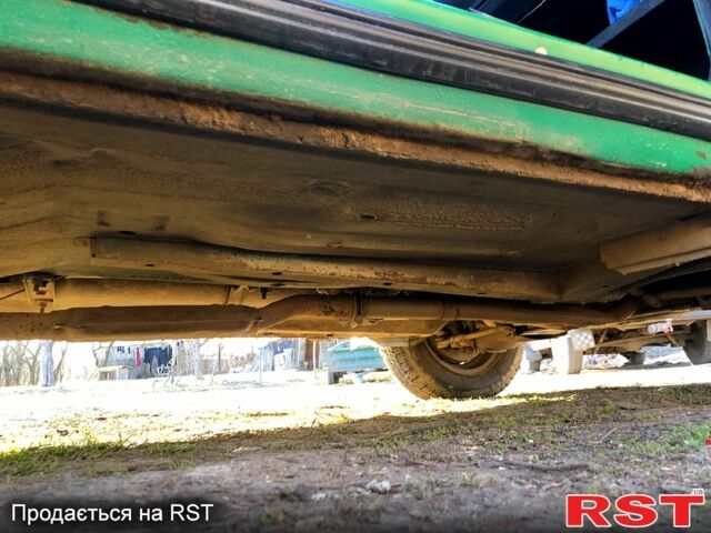 Зеленый ВАЗ 2107, объемом двигателя 15 л и пробегом 85 тыс. км за 999 $, фото 7 на Automoto.ua