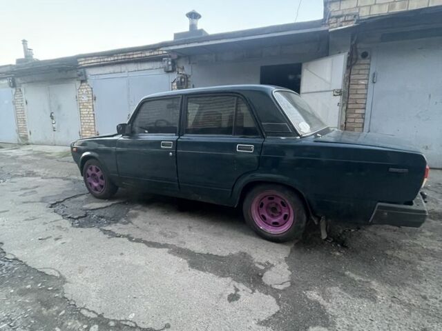 Зеленый ВАЗ 2107, объемом двигателя 1.5 л и пробегом 35 тыс. км за 779 $, фото 4 на Automoto.ua