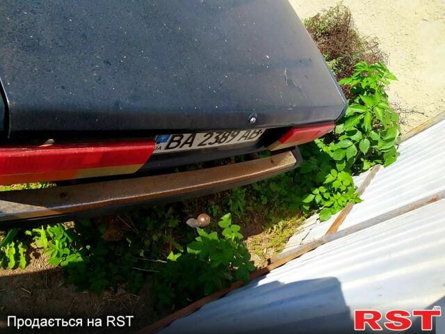 Зеленый ВАЗ 2107, объемом двигателя 1.5 л и пробегом 28 тыс. км за 885 $, фото 6 на Automoto.ua