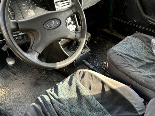 Зеленый ВАЗ 2107, объемом двигателя 1.5 л и пробегом 70 тыс. км за 500 $, фото 6 на Automoto.ua