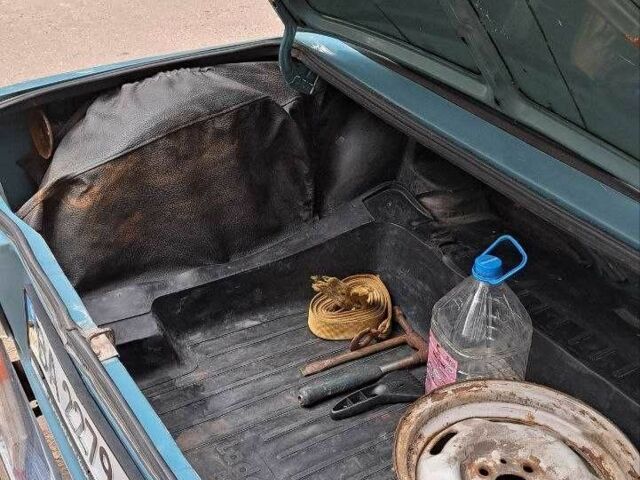 Зеленый ВАЗ 2107, объемом двигателя 1.5 л и пробегом 121 тыс. км за 1050 $, фото 14 на Automoto.ua