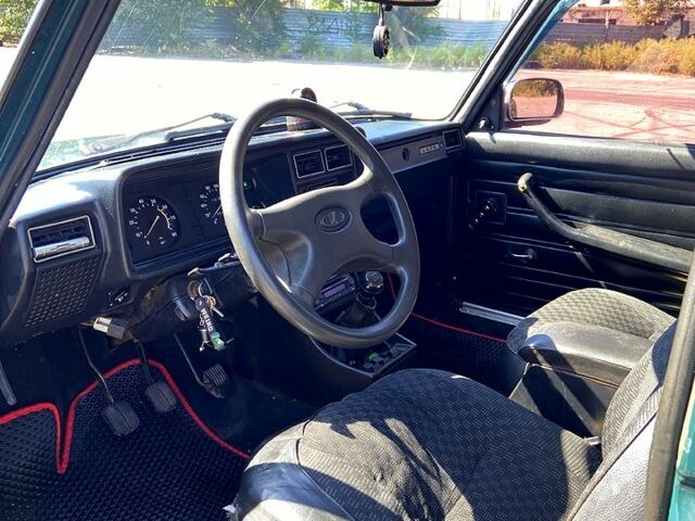 Зелений ВАЗ 2107, об'ємом двигуна 1.5 л та пробігом 350 тис. км за 800 $, фото 9 на Automoto.ua
