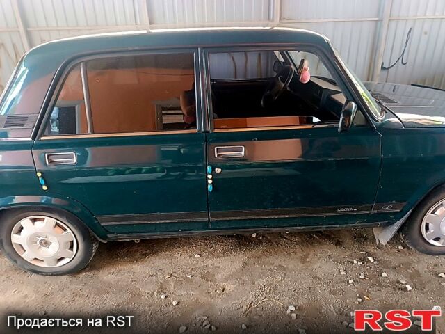 Зелений ВАЗ 2107, об'ємом двигуна 1.5 л та пробігом 0 тис. км за 1350 $, фото 3 на Automoto.ua