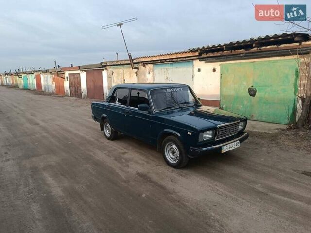 Зеленый ВАЗ 2107, объемом двигателя 1.5 л и пробегом 170 тыс. км за 900 $, фото 2 на Automoto.ua
