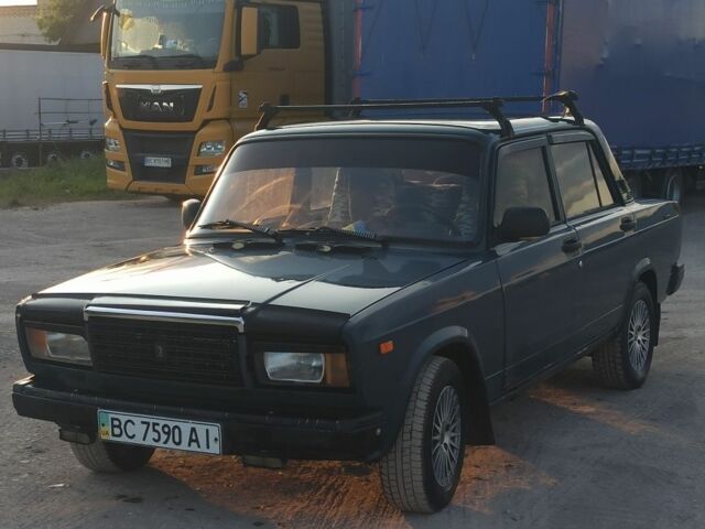 Зеленый ВАЗ 2107, объемом двигателя 1.5 л и пробегом 49 тыс. км за 722 $, фото 2 на Automoto.ua