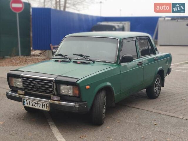Зеленый ВАЗ 2107, объемом двигателя 1.5 л и пробегом 100 тыс. км за 1200 $, фото 1 на Automoto.ua