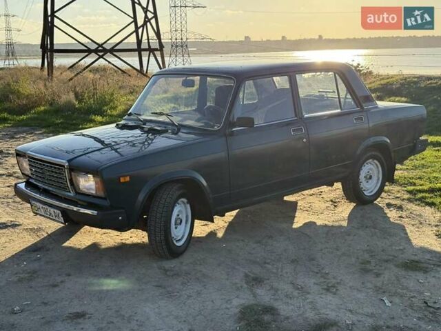 Зелений ВАЗ 2107, об'ємом двигуна 1.45 л та пробігом 48 тис. км за 1350 $, фото 5 на Automoto.ua