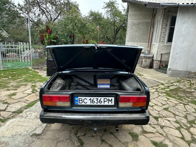 Зеленый ВАЗ 2107, объемом двигателя 1.5 л и пробегом 2 тыс. км за 1300 $, фото 1 на Automoto.ua