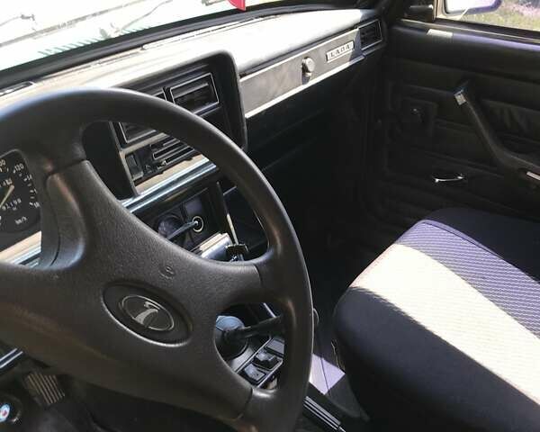 Зеленый ВАЗ 2107, объемом двигателя 1.5 л и пробегом 87 тыс. км за 1100 $, фото 7 на Automoto.ua