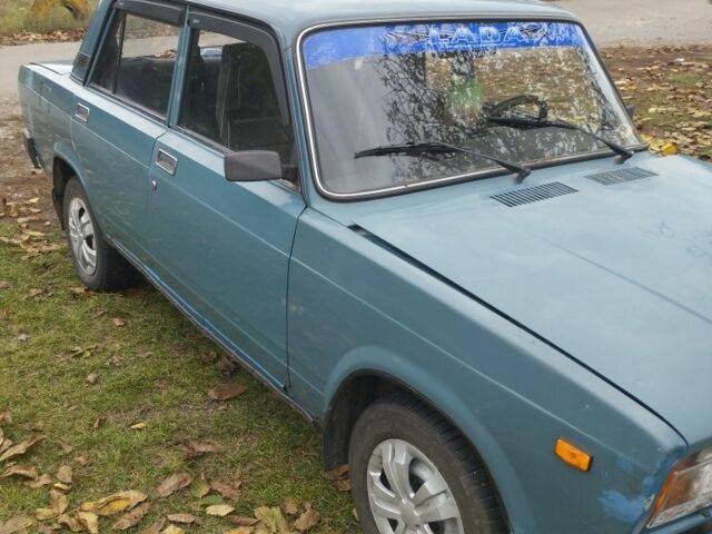 Зеленый ВАЗ 2107, объемом двигателя 1.5 л и пробегом 80 тыс. км за 720 $, фото 3 на Automoto.ua