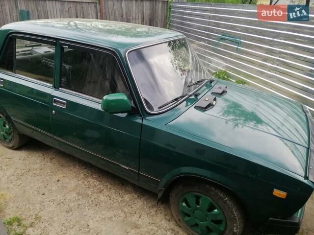 Зеленый ВАЗ 2107, объемом двигателя 1.45 л и пробегом 100 тыс. км за 1300 $, фото 2 на Automoto.ua