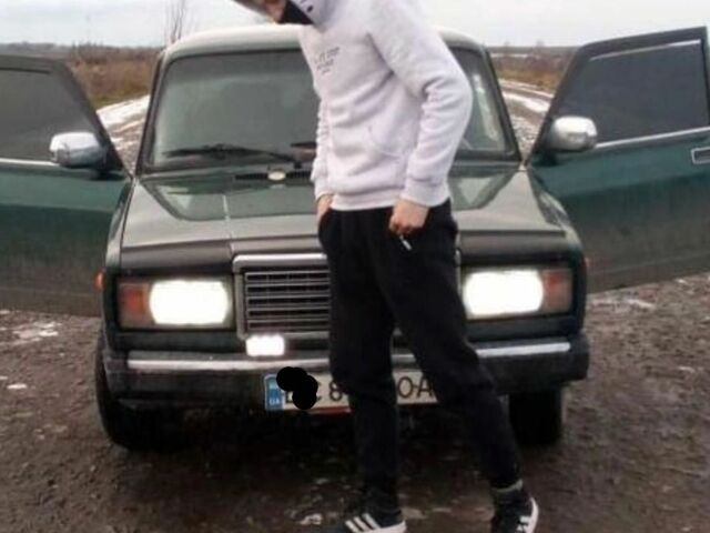 Зеленый ВАЗ 2107, объемом двигателя 1.5 л и пробегом 500 тыс. км за 1206 $, фото 6 на Automoto.ua