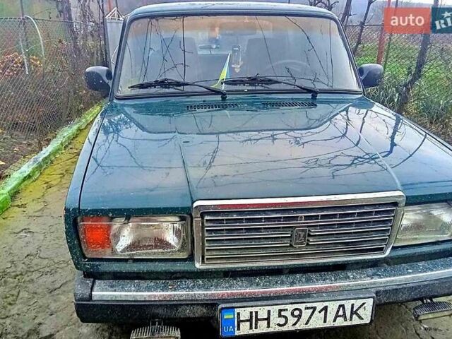 Зеленый ВАЗ 2107, объемом двигателя 1.5 л и пробегом 220 тыс. км за 1600 $, фото 2 на Automoto.ua