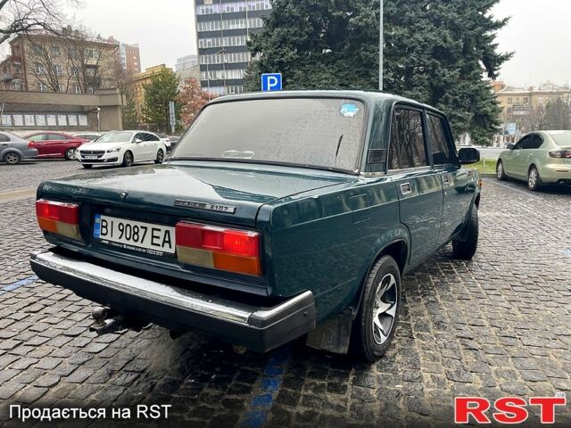 Зеленый ВАЗ 2107, объемом двигателя 1.5 л и пробегом 200 тыс. км за 1599 $, фото 4 на Automoto.ua