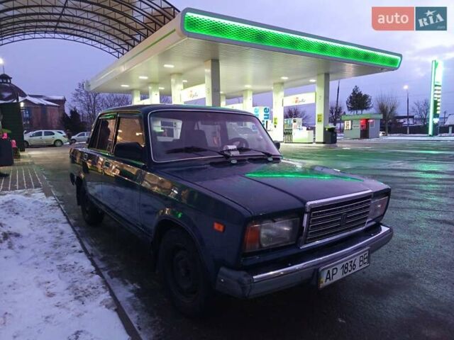 Зеленый ВАЗ 2107, объемом двигателя 1.5 л и пробегом 75 тыс. км за 1500 $, фото 2 на Automoto.ua