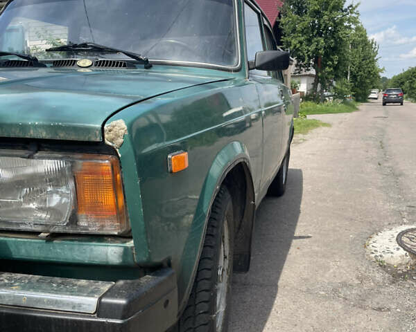 Зеленый ВАЗ 2107, объемом двигателя 0.15 л и пробегом 360 тыс. км за 1100 $, фото 2 на Automoto.ua