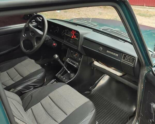 Зелений ВАЗ 2107, об'ємом двигуна 1.5 л та пробігом 98 тис. км за 2100 $, фото 2 на Automoto.ua