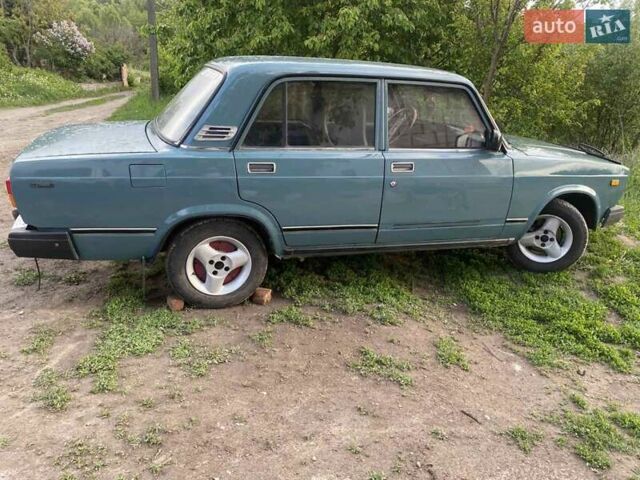 Зеленый ВАЗ 2107, объемом двигателя 1.5 л и пробегом 180 тыс. км за 1400 $, фото 2 на Automoto.ua