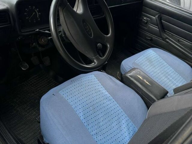 Зеленый ВАЗ 2107, объемом двигателя 0 л и пробегом 300 тыс. км за 384 $, фото 2 на Automoto.ua