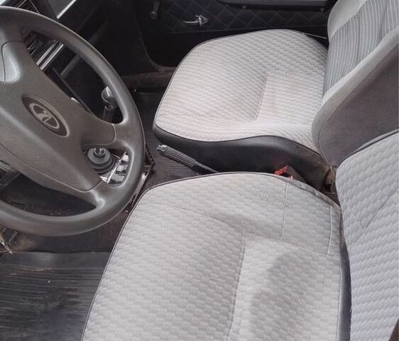 Зелений ВАЗ 2107, об'ємом двигуна 1.5 л та пробігом 88 тис. км за 832 $, фото 3 на Automoto.ua