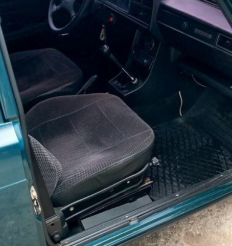 Зеленый ВАЗ 2107, объемом двигателя 1.5 л и пробегом 106 тыс. км за 1450 $, фото 7 на Automoto.ua