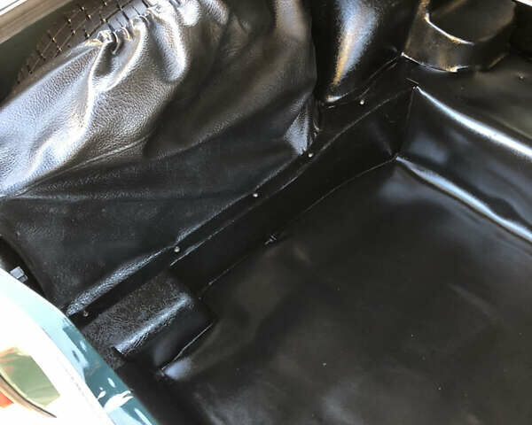 Зеленый ВАЗ 2107, объемом двигателя 1.5 л и пробегом 35 тыс. км за 2600 $, фото 21 на Automoto.ua