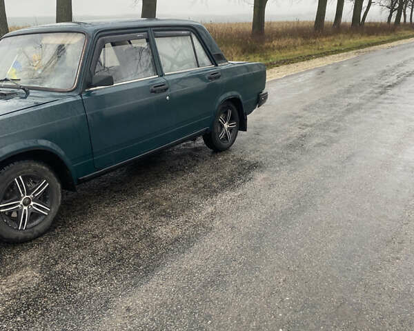 Зеленый ВАЗ 2107, объемом двигателя 1.45 л и пробегом 120 тыс. км за 1500 $, фото 2 на Automoto.ua