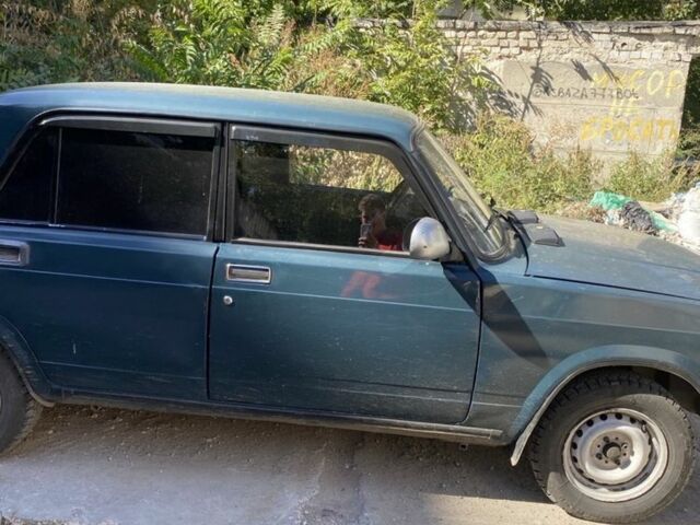Зеленый ВАЗ 2107, объемом двигателя 1.5 л и пробегом 190 тыс. км за 831 $, фото 2 на Automoto.ua