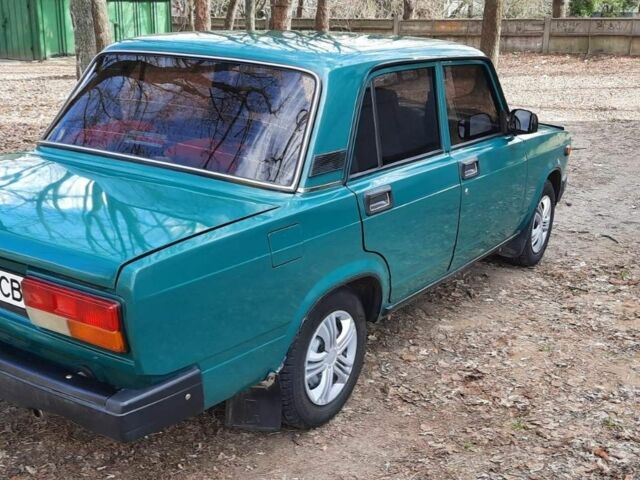 Зеленый ВАЗ 2107, объемом двигателя 1.5 л и пробегом 130 тыс. км за 2150 $, фото 2 на Automoto.ua