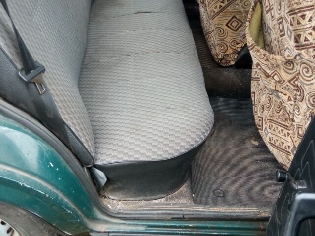 Зеленый ВАЗ 2107, объемом двигателя 1.5 л и пробегом 360 тыс. км за 639 $, фото 7 на Automoto.ua