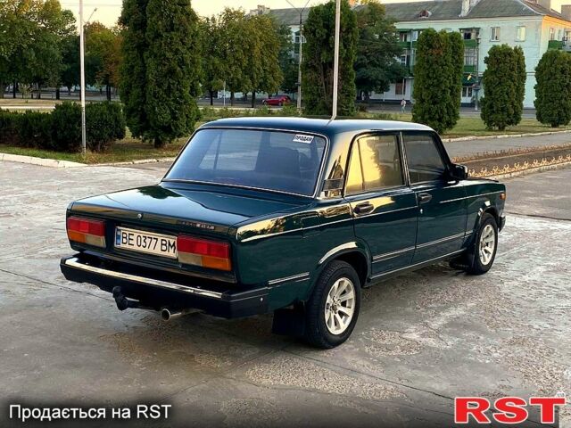 Зеленый ВАЗ 2107, объемом двигателя 1.5 л и пробегом 170 тыс. км за 2000 $, фото 3 на Automoto.ua