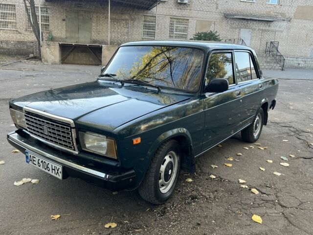 Зеленый ВАЗ 2107, объемом двигателя 1.7 л и пробегом 95 тыс. км за 1100 $, фото 2 на Automoto.ua