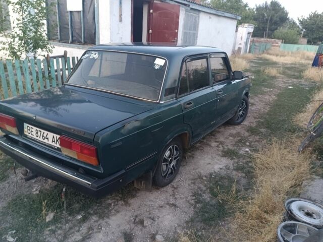 Зелений ВАЗ 2107, об'ємом двигуна 1.7 л та пробігом 300 тис. км за 713 $, фото 6 на Automoto.ua