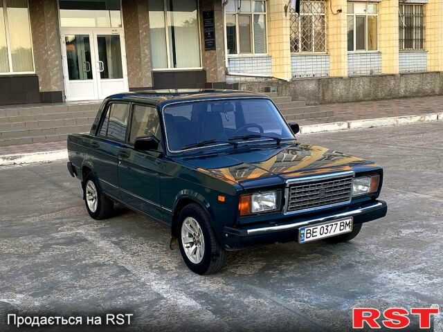 Зеленый ВАЗ 2107, объемом двигателя 1.5 л и пробегом 170 тыс. км за 2000 $, фото 1 на Automoto.ua