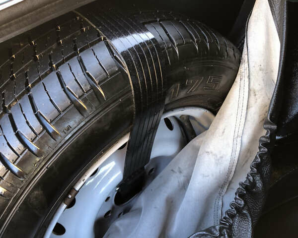 Зеленый ВАЗ 2107, объемом двигателя 1.5 л и пробегом 35 тыс. км за 2600 $, фото 22 на Automoto.ua