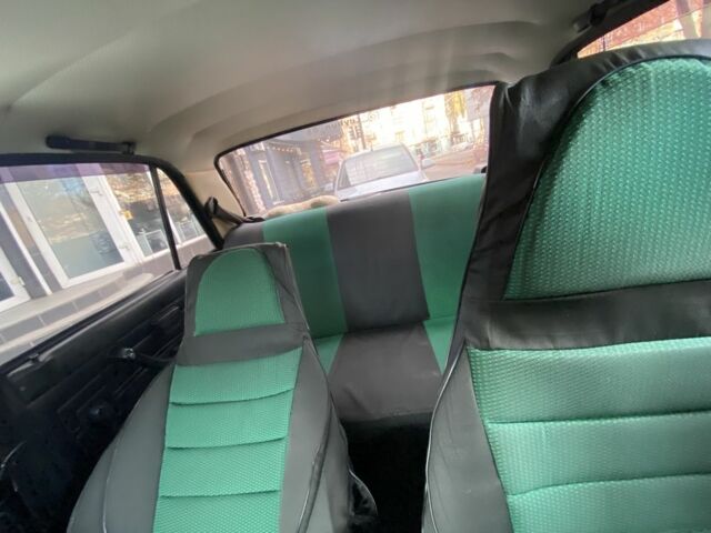 Зеленый ВАЗ 2107, объемом двигателя 1.5 л и пробегом 59 тыс. км за 2500 $, фото 4 на Automoto.ua