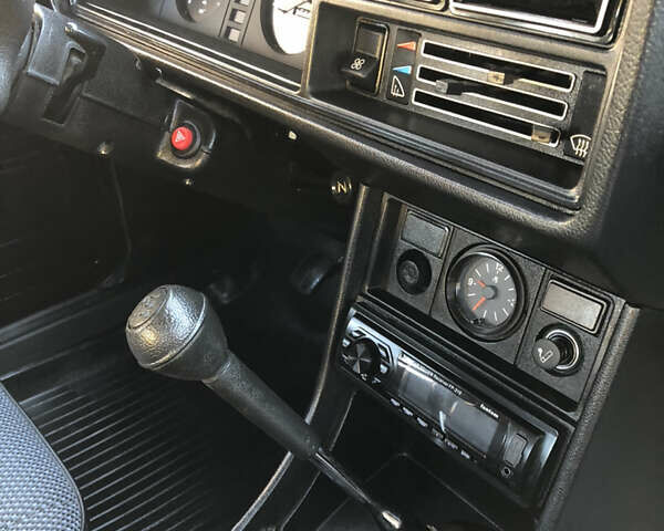 Зеленый ВАЗ 2107, объемом двигателя 1.5 л и пробегом 35 тыс. км за 2600 $, фото 27 на Automoto.ua