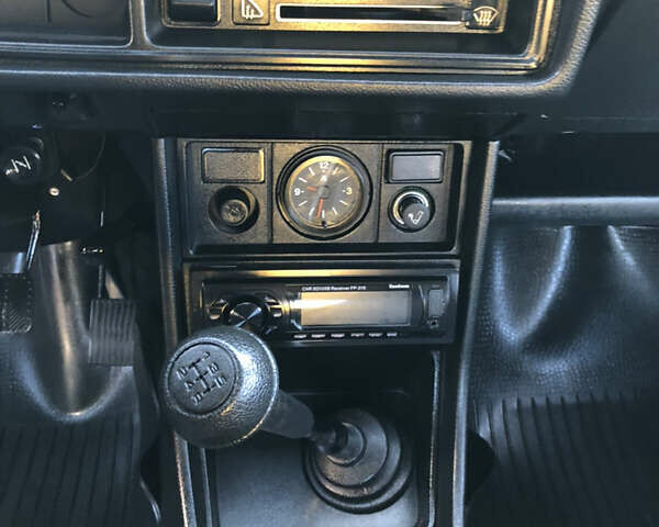 Зеленый ВАЗ 2107, объемом двигателя 1.5 л и пробегом 35 тыс. км за 2600 $, фото 16 на Automoto.ua