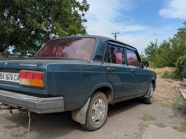 Зеленый ВАЗ 2107, объемом двигателя 1.5 л и пробегом 88 тыс. км за 1100 $, фото 1 на Automoto.ua