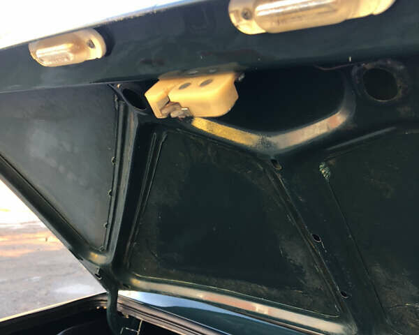 Зеленый ВАЗ 2107, объемом двигателя 1.5 л и пробегом 35 тыс. км за 2600 $, фото 24 на Automoto.ua