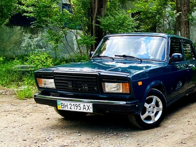 Зеленый ВАЗ 2107, объемом двигателя 1.5 л и пробегом 100 тыс. км за 1500 $, фото 2 на Automoto.ua