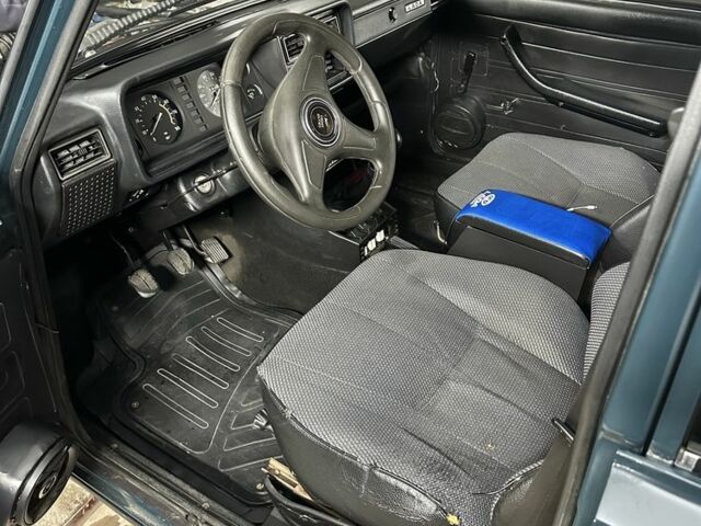 Зелений ВАЗ 2107, об'ємом двигуна 1.5 л та пробігом 23 тис. км за 1602 $, фото 12 на Automoto.ua