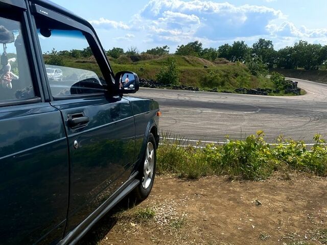 Зеленый ВАЗ 2107, объемом двигателя 1.5 л и пробегом 100 тыс. км за 1500 $, фото 1 на Automoto.ua