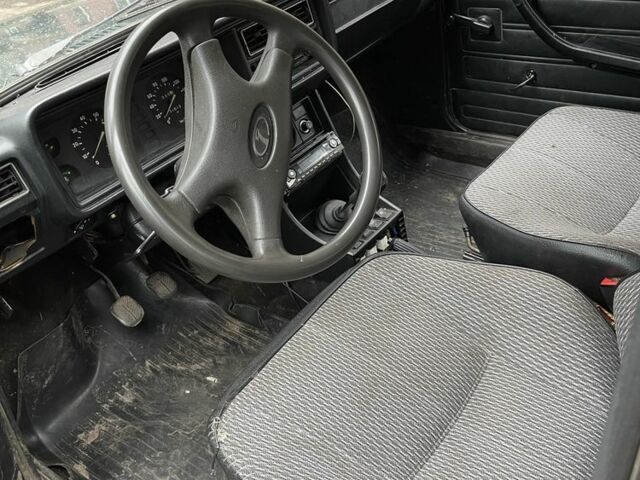 Зелений ВАЗ 2107, об'ємом двигуна 1.6 л та пробігом 300 тис. км за 1200 $, фото 4 на Automoto.ua