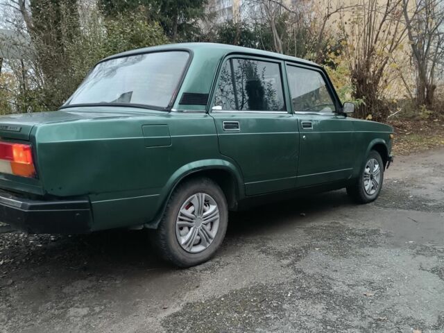 Зеленый ВАЗ 2107, объемом двигателя 1.5 л и пробегом 92 тыс. км за 1300 $, фото 3 на Automoto.ua