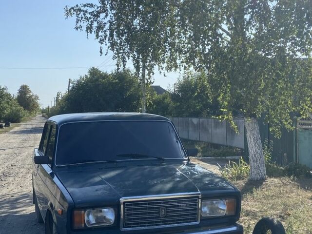 Зеленый ВАЗ 2107, объемом двигателя 1.5 л и пробегом 510 тыс. км за 1500 $, фото 4 на Automoto.ua